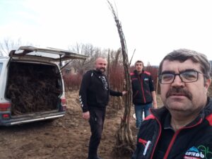 Kastamonu Ceviz Üreticilerinden Aydın Bey Davraz Fidancılığı Tercih Etmiştir. 1 Kastamonu Ceviz Üreticilerinden Aydın Bey Davraz Fidancılığı Tercih Etmiştir. - Davraz Fidancılık